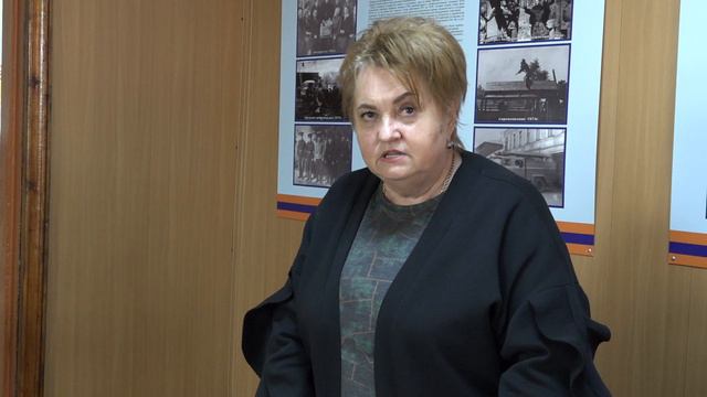 Поздравили пожарных