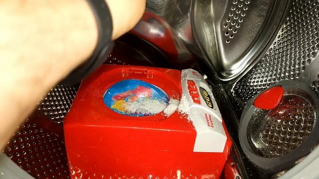Experiment - Washing Machine Toy - in a Washing Machine смотреть онлайн