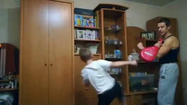 Домашні тренування смотреть онлайн