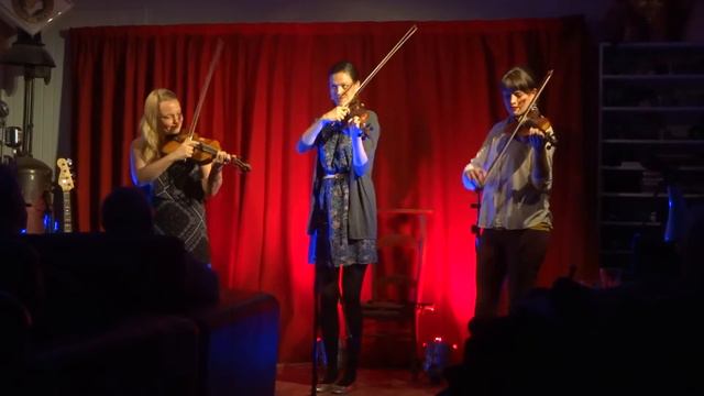 Fru Skagerrak - A Danish Polska смотреть онлайн