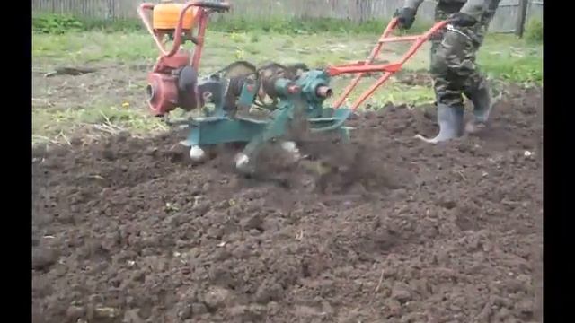 как я пашу на бензопиле дружба. смотреть онлайн