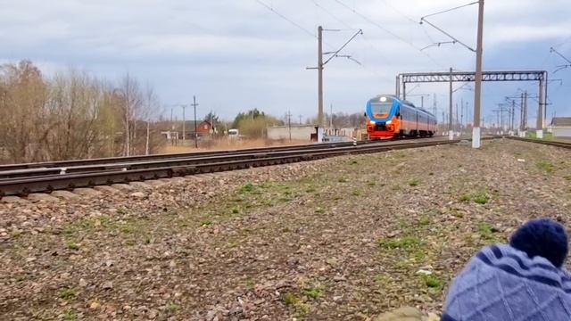 Пожар в Брянске нефтебаза/ грузовые поезда на жд мосту/ Военная техника и поезда смотреть онлайн