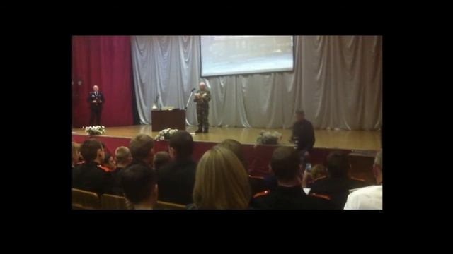 Геннадий Юшкевич читает стих 06.05.17 смотреть онлайн