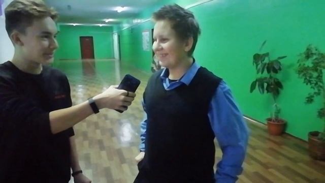 ОТВЕТЯТ ЛИ УЧЕНИКИ ШКОЛЫ ПРАВИЛЬНО НА ВСЕ ВОПРОСЫ? Новый челлендж "ВОПРОС - ОТВЕТ"! смотреть онлайн