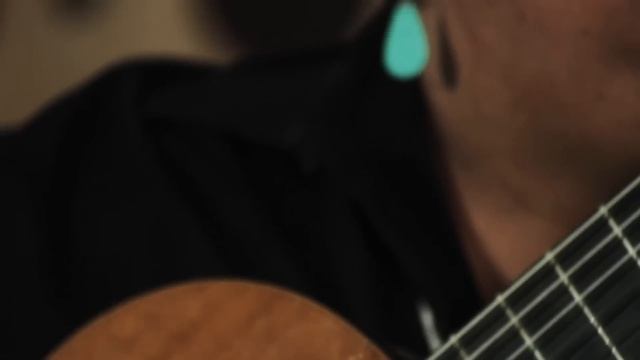 Gabriel Ayala recording "Inhiapsi" with Cloud 44-A ribbon mics смотреть онлайн