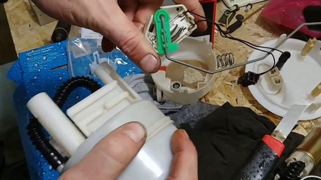 Замена топливного фильтра CITROEN C4/Пробег 285 тысяч(жесть) смотреть онлайн