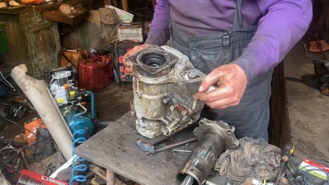 Заклинила бортовая МТЗ-892. Ремонт бортовой смотреть онлайн