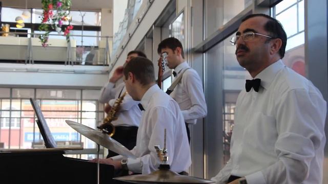 "Summertime".ТЦ "Этажи" 29.08.2013. смотреть онлайн