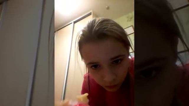 Как сплести из резинок перо смотреть онлайн