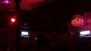 Караоке. Майданов. Пролетая над нами.