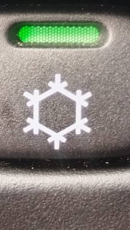 Лада Нива Тревел /Работа кондиционера #ниватревел #ладанива #новаянива смотреть онлайн