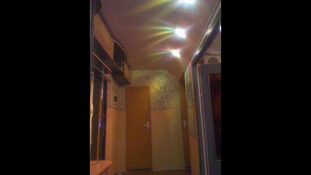 Компактная прихожая со скамейкой смотреть онлайн