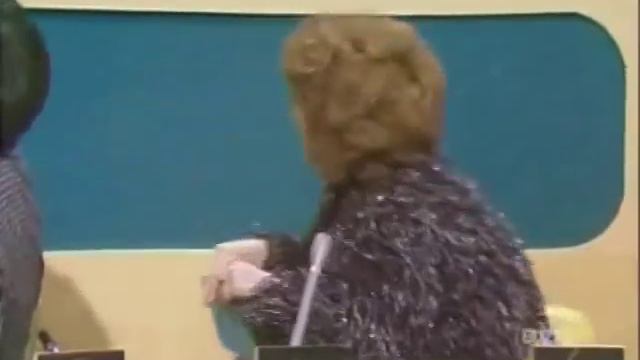 Match Game 75 (Episode 380) (Christina Bangs Her Camera!) смотреть онлайн