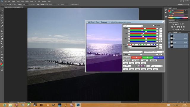 Photoshop Plugins : How To Grayscale Plugin Tutorial | Graphicxtras смотреть онлайн