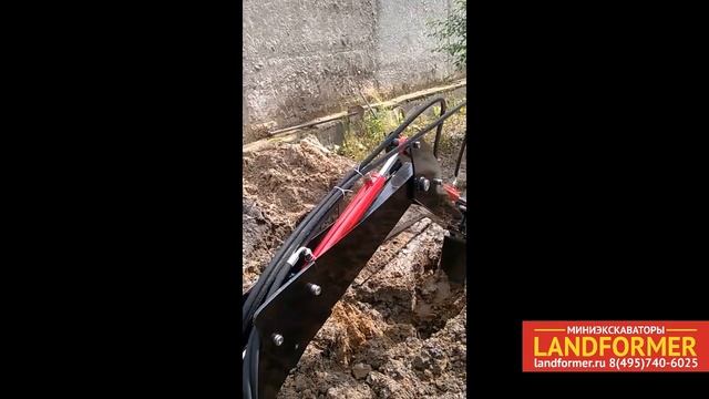 Навесной экскаватор Landformer 200 на трактор смотреть онлайн