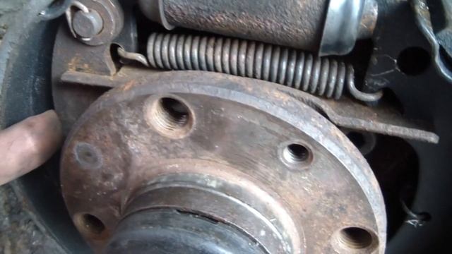 Не садится тормозной барабан Как одеть барабан на колодки ВАЗ 2108,09 2114,2115 смотреть онлайн