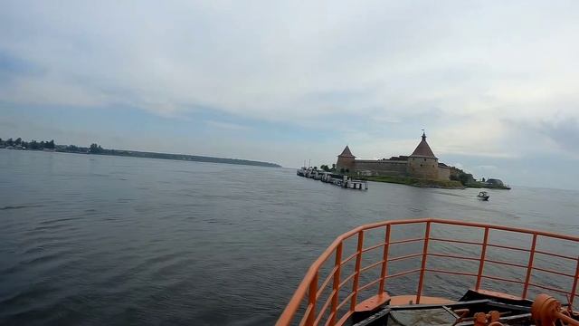Крепость "Орешек", начало реки Нева из Ладожского озёра... смотреть онлайн
