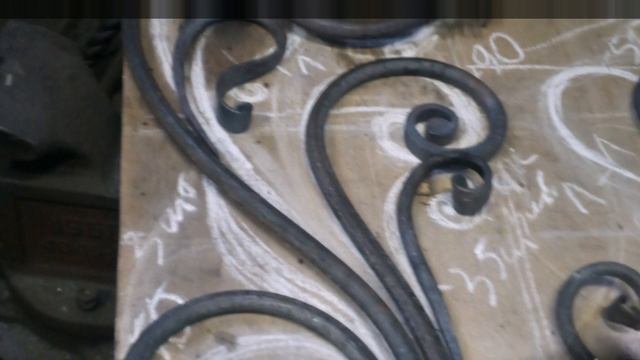 Кованый табурет вешалка и подставка для обуви 89029983189