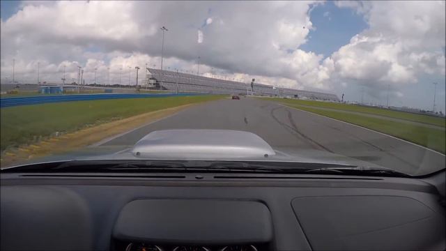 Subaru STI at Daytona International смотреть онлайн