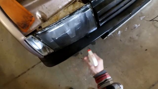 Золотая пленка на фары! Тонировка фар пленкой. смотреть онлайн