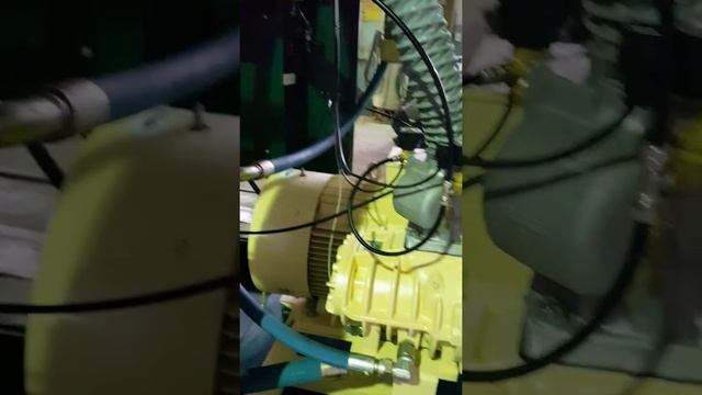 Промышленный винтовой компрессор БУ Экомак