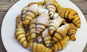 Рогалики с ягодами, на сметане и без яиц смотреть онлайн