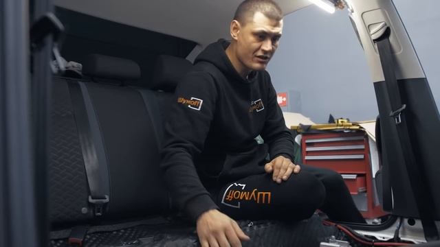 Круче чем Rolls Royce？ Шумоизоляция пола на Volkswagen Polo. Замерили шум! чем Rolls Royce? Шумоизол смотреть онлайн