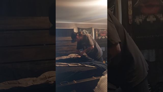 First Official Unboxing: The Epiphone Tony Iommi SG Custom смотреть онлайн