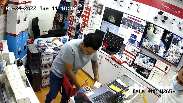 DS-2CD1043G0-I - Bala IP 4 Megapixel Hikvision - prueba con NVR DS-7608NI-Q2/8P POE смотреть онлайн