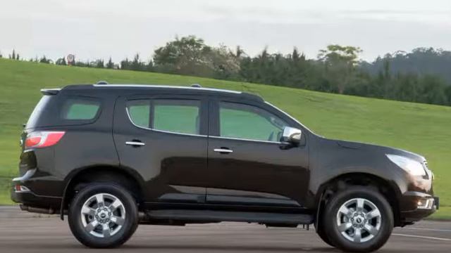 Chevrolet TrailBlazer II Exterior & Interior смотреть онлайн