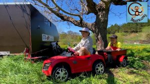 Дети и Машина. Полицейская машина, детский квадроцикл и игрушки. Манкиту