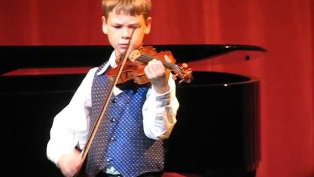 Patrick playing Aria by Pergolesi on the violin смотреть онлайн