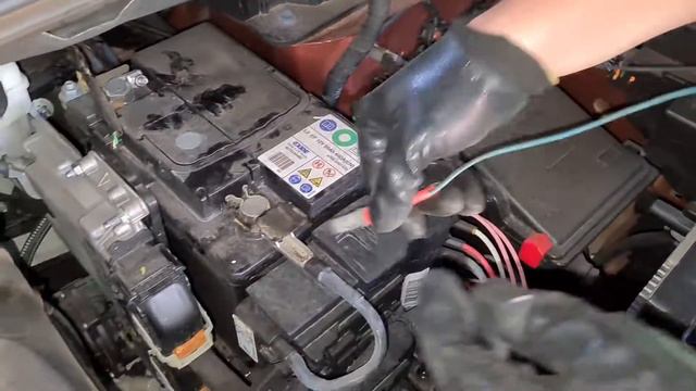 Instalação de Bateria no novo Peugeot 3008 смотреть онлайн