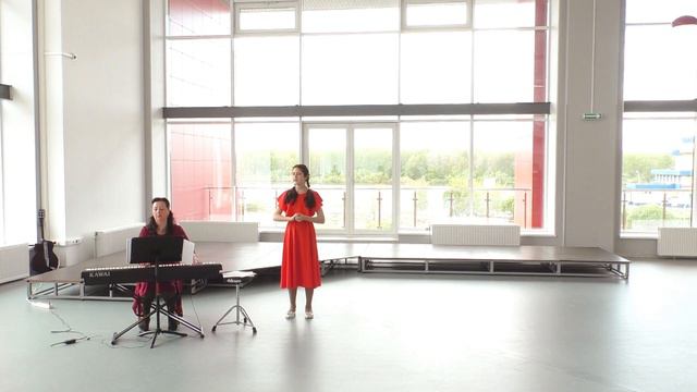 "Над полями да над чистыми..." Р.н.п. Исполняет Мария Захарова смотреть онлайн