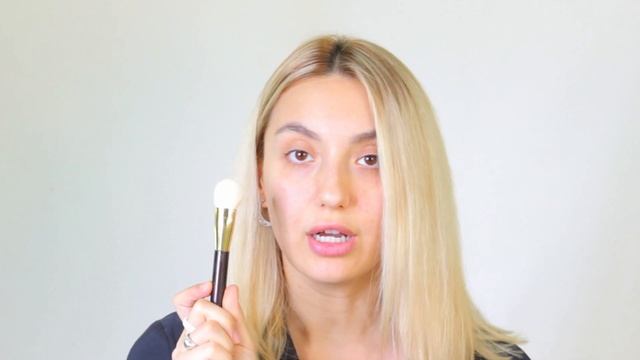 ИДЕАЛЬНОЕ нанесение тонального крема кистью? Как это сделать? смотреть онлайн