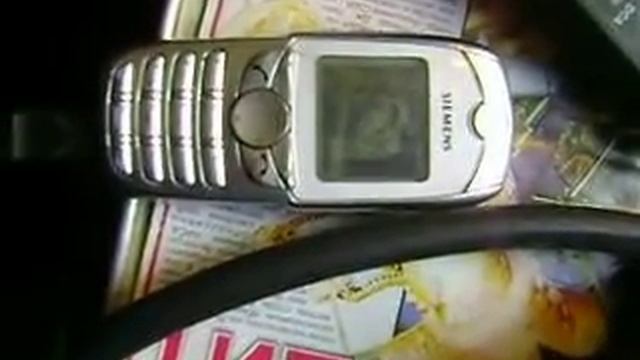 видео на чорно белом телефоне смотреть онлайн