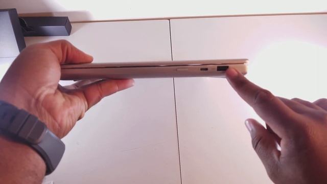 Lenovo Yoga 720 15 Inch 4K UHD Unboxing - HP X360 Spectre Killer?