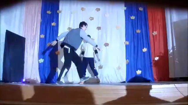 Брейкданс (Powermove) в БПЭК на день учителя г.Бежецк