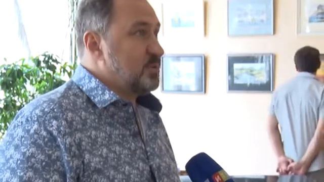 В Симферополе открылась уникальная выставка акварельных картин смотреть онлайн