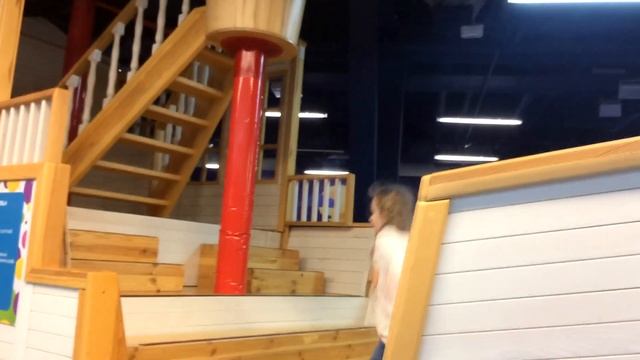 Поездка в Киев | Пуща лесная | Подружилась с кошкой | Гуляем в Dream Land смотреть онлайн