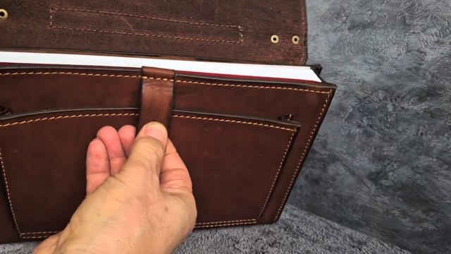 Кожаная сумка для нетбука,тетрадей.