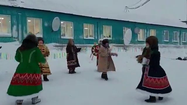 Айылҕаҕа сүгүрүйүү - "Аһилтанат сээдьэ" смотреть онлайн