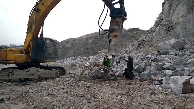 Ремонт экскаватора Kobelco 330 (Repair Of The Kobelco 330 Excavator)