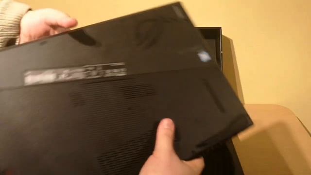 ASUS ROG Strix SCAR II GL704GW Hands on смотреть онлайн