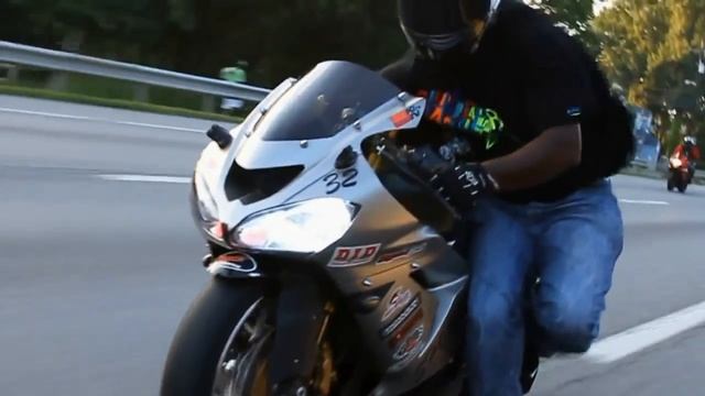 Трюки на спортбайках HD (часть 10) смотреть онлайн