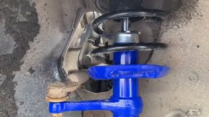 Поставил на калину стойки Демфи и проставки  опор