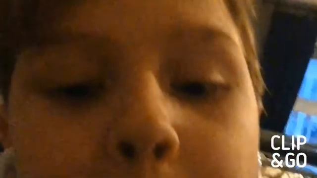 Taisu Bloger - Подписаться на моего друга (Feat. Андрей Эх Хай Как Дела) смотреть онлайн