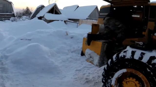 В гостях у Николая Михайлова/Ремонт трактора))) смотреть онлайн