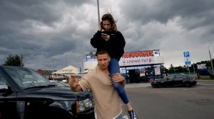 24 ЧАСА С ДЕВУШКОЙ НА ПЛЕЧАХ ЧЕЛЛЕНДЖ !