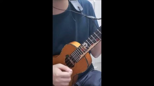 Moon River -Audrey Hepburn (Ukulele cover) смотреть онлайн